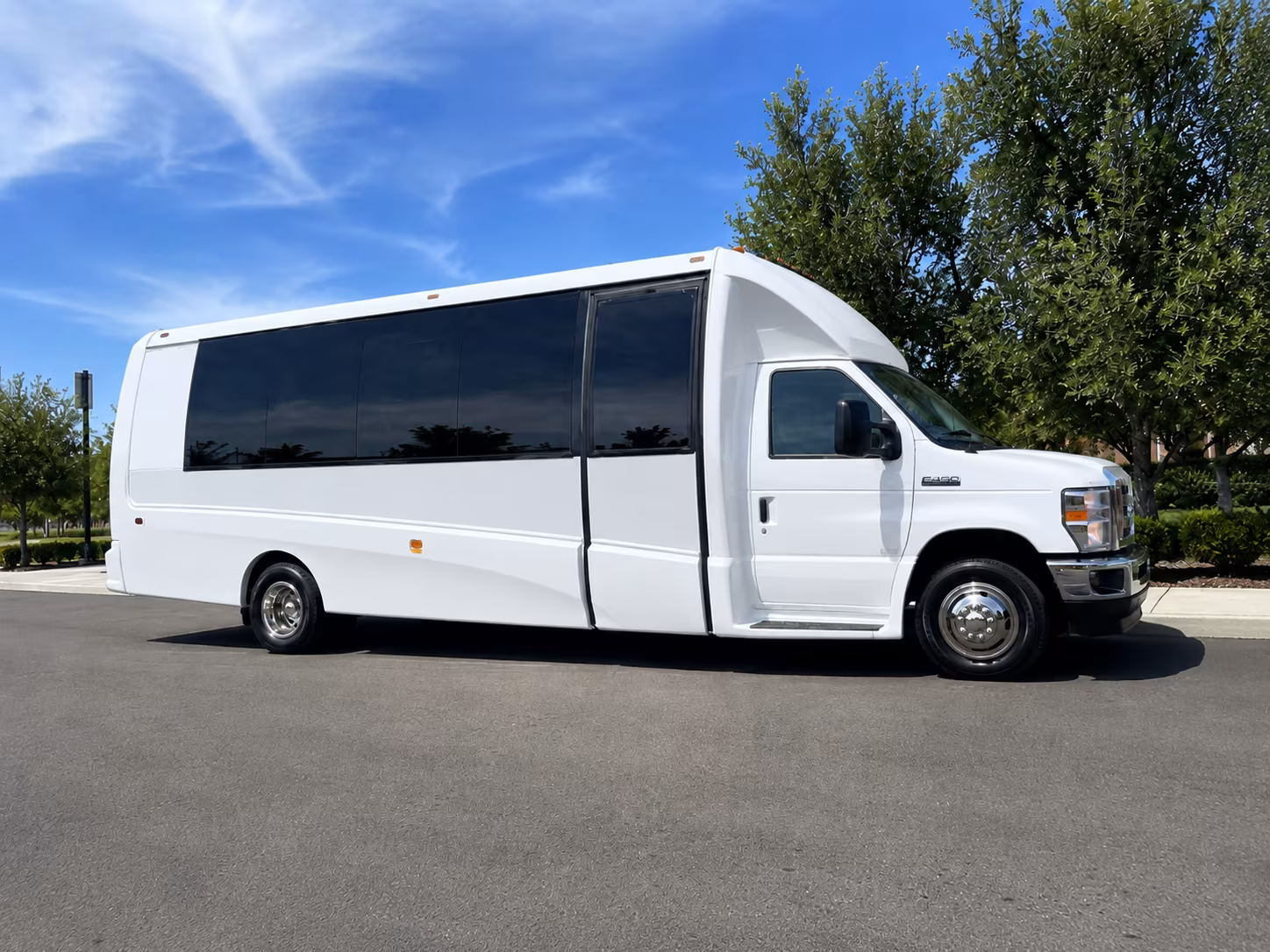 airport transfer buses for danbury business travelers