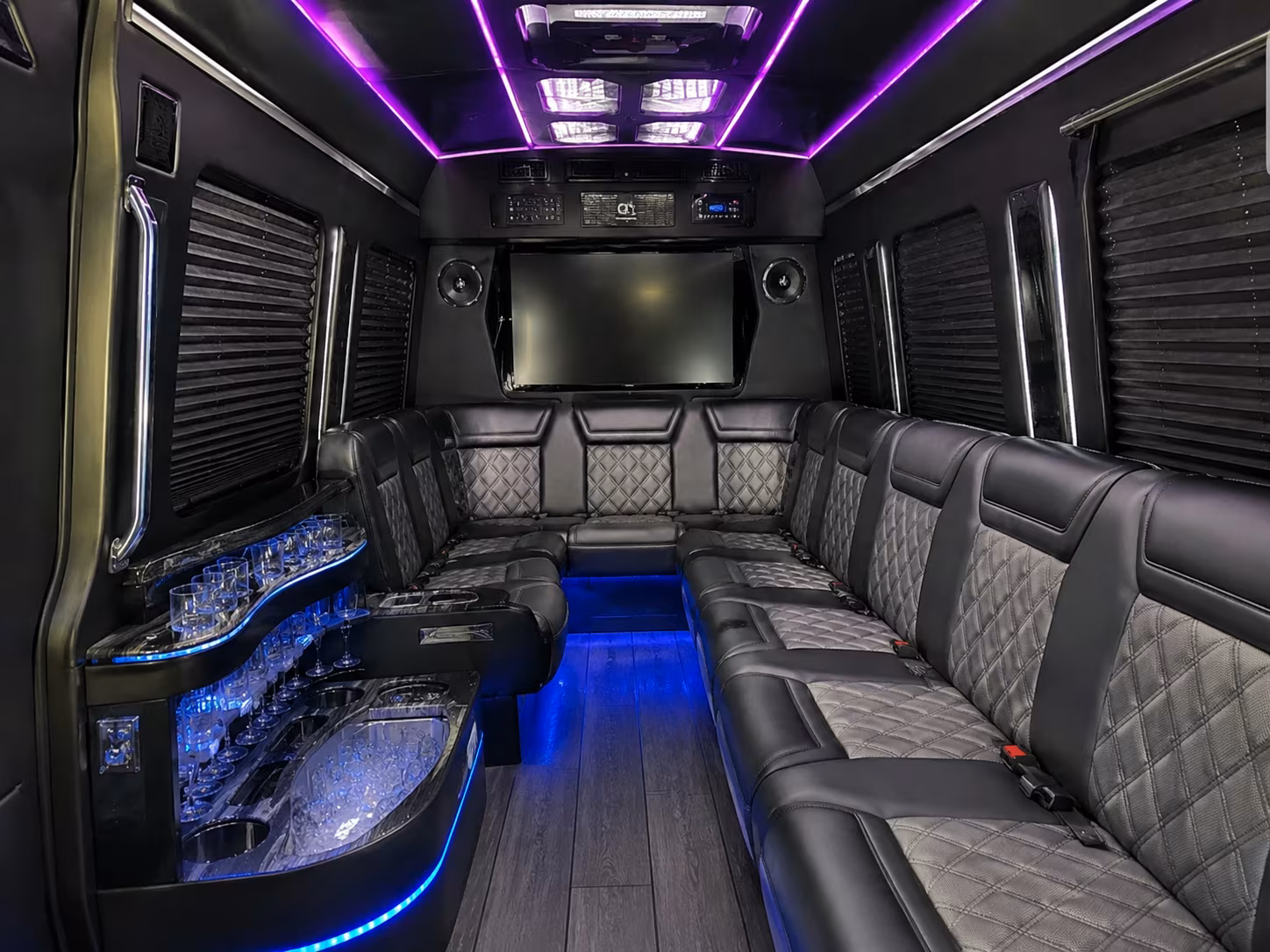 bus rentals for corporate retreats and team offsite events