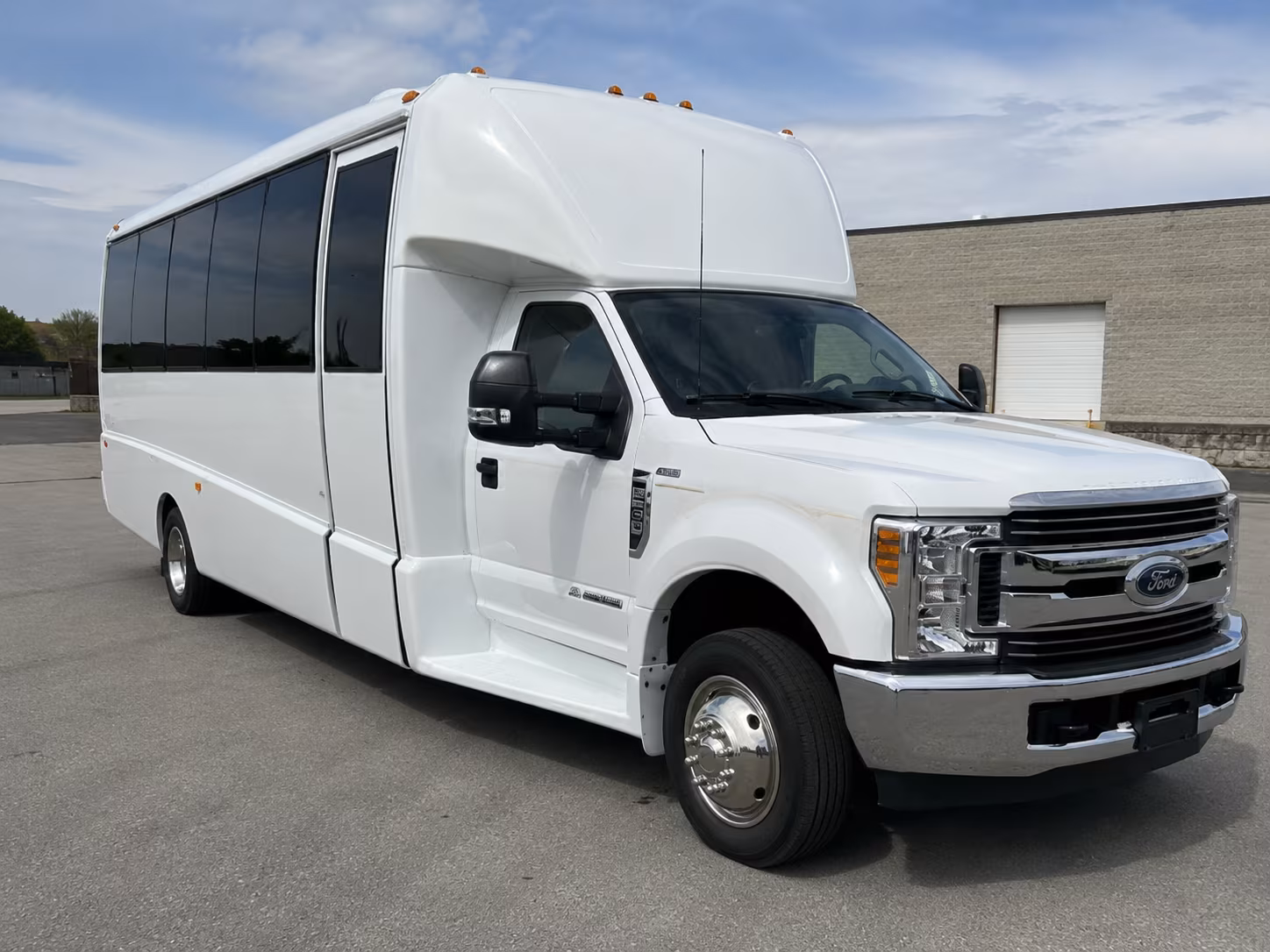 buses for performing arts and cultural field trips from danbury