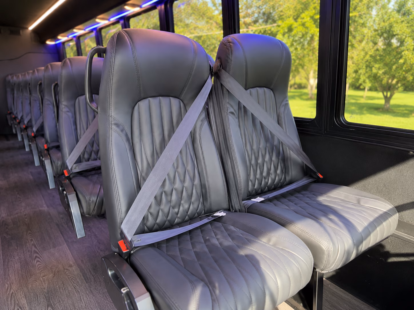 charter buses for large group wine tours across western connecticut and the hudson valley