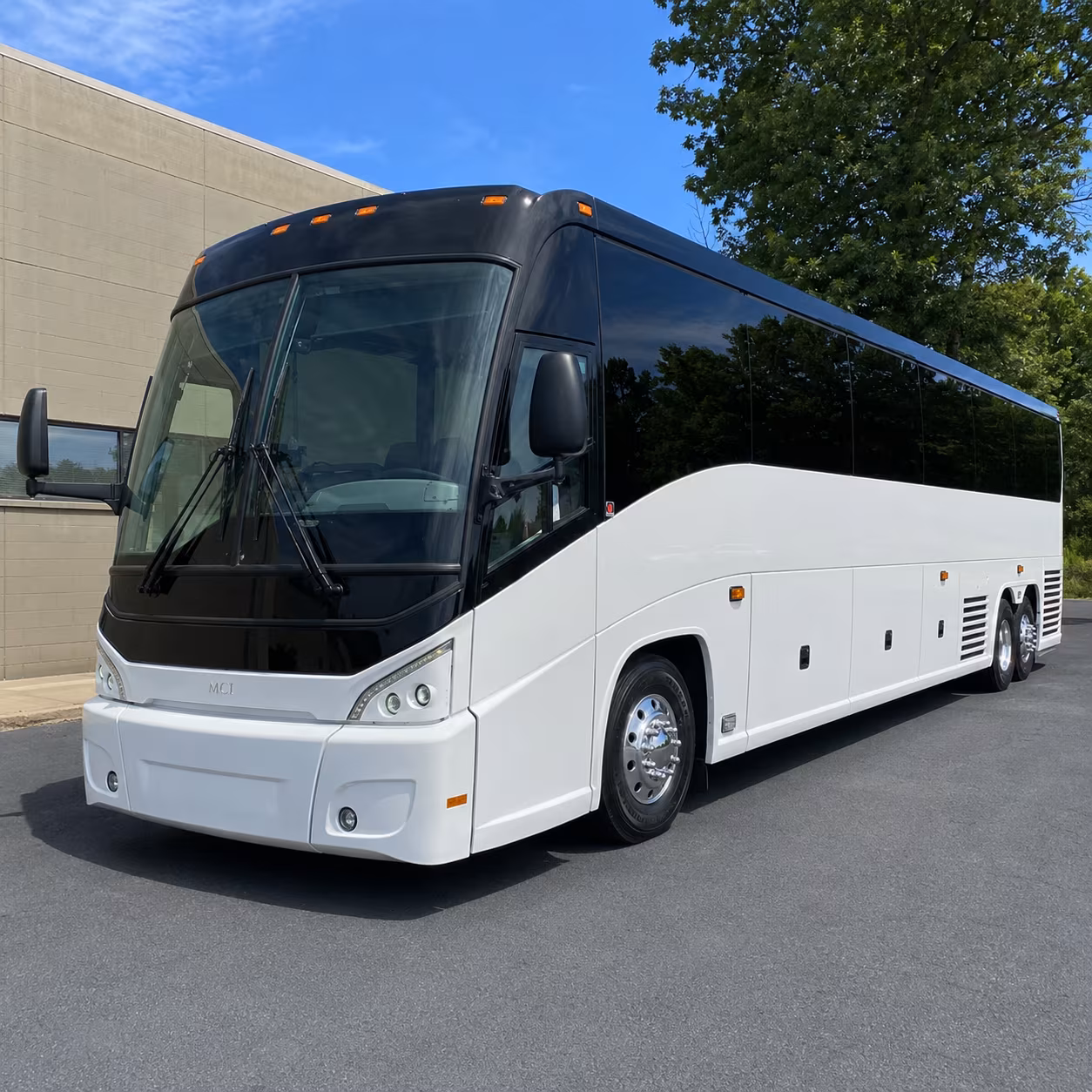 corporate and group charter buses from danbury for regional business travel