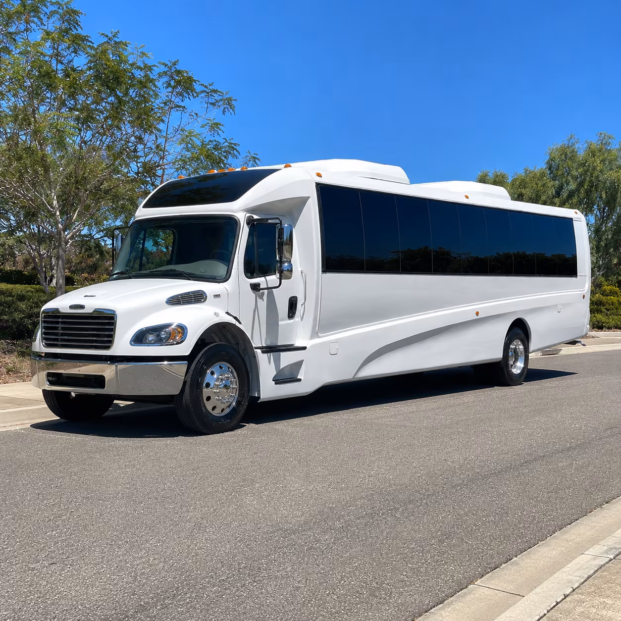 danbury 30 passenger minibus
