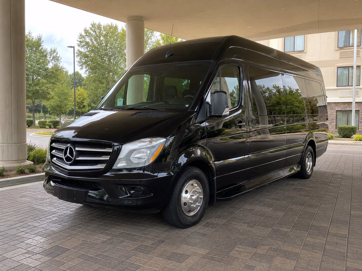 danbury wine tour brewery transportation onboard seating