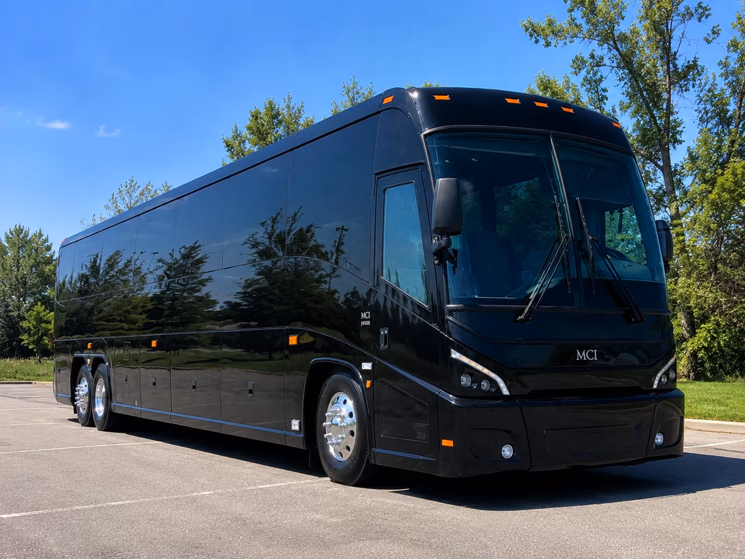 long distance charter bus rentals from danbury to new york city