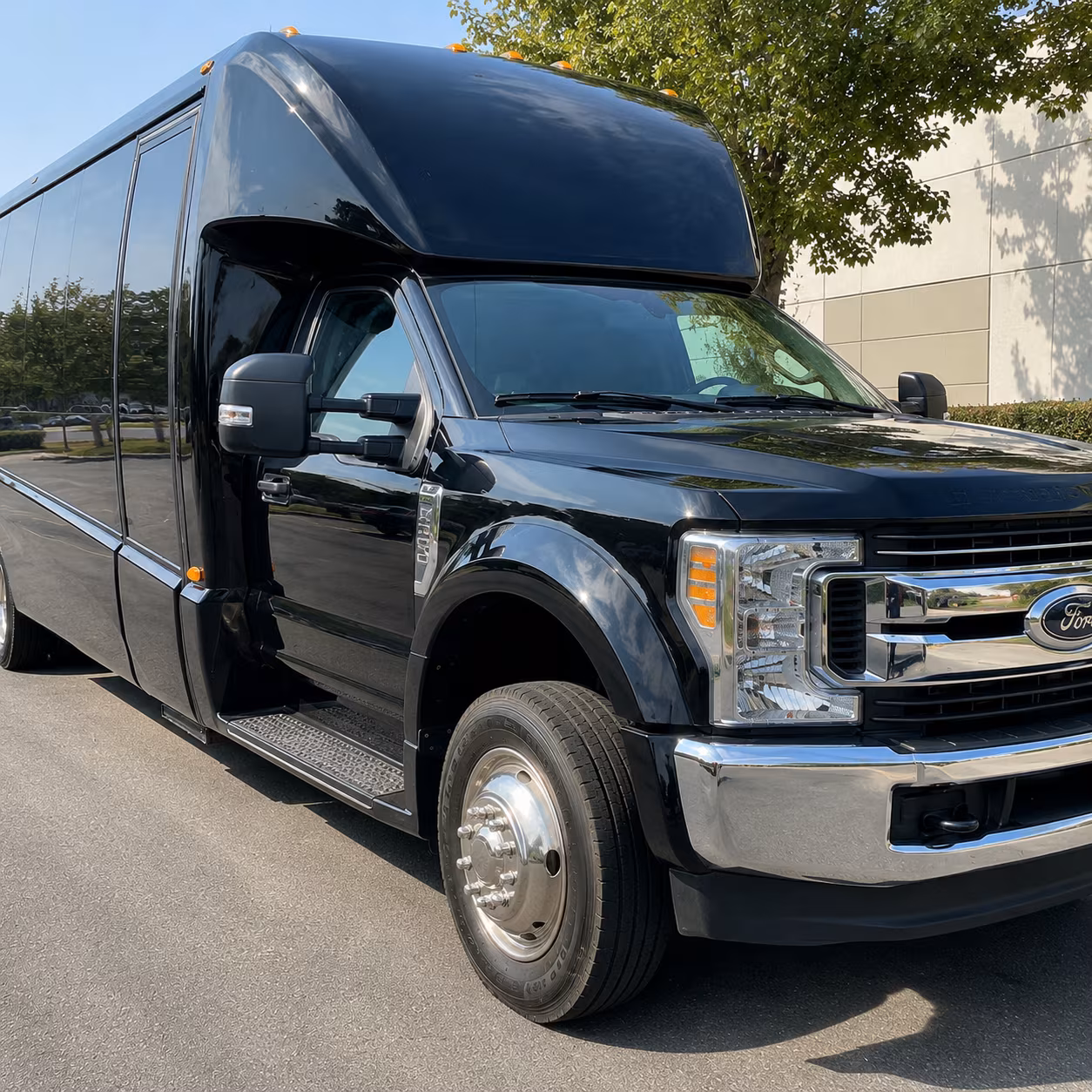 minibus rentals for intimate winery tours around newtown and southbury